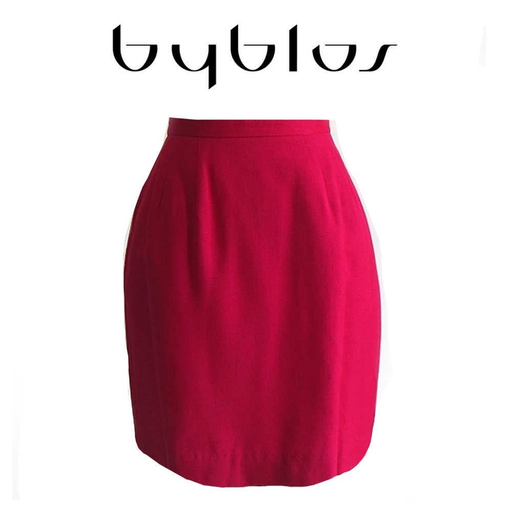 Byblos Vintage High-Waisted Pencil Skirt with Back Slit (Made in Italy)- 38